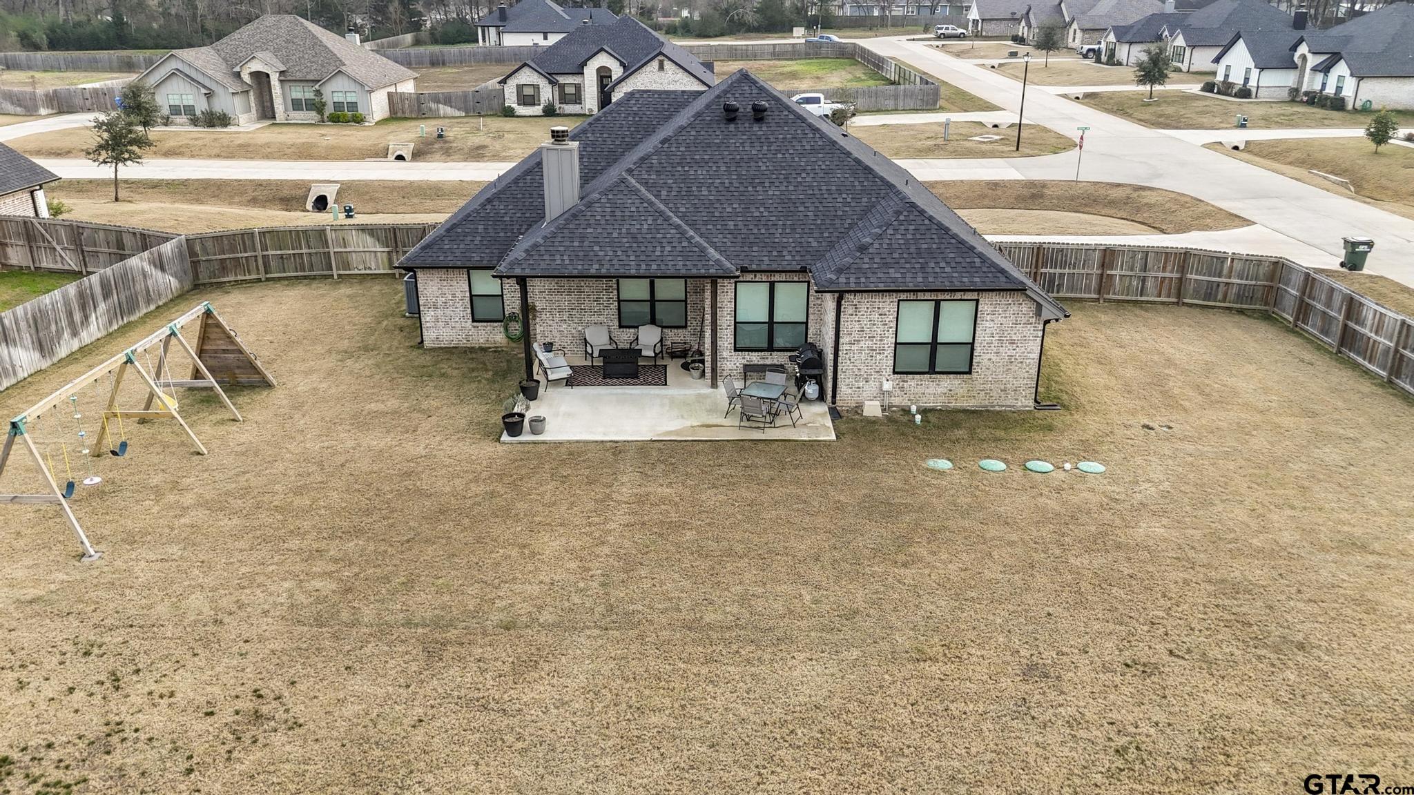 14144 Foxtail Dr