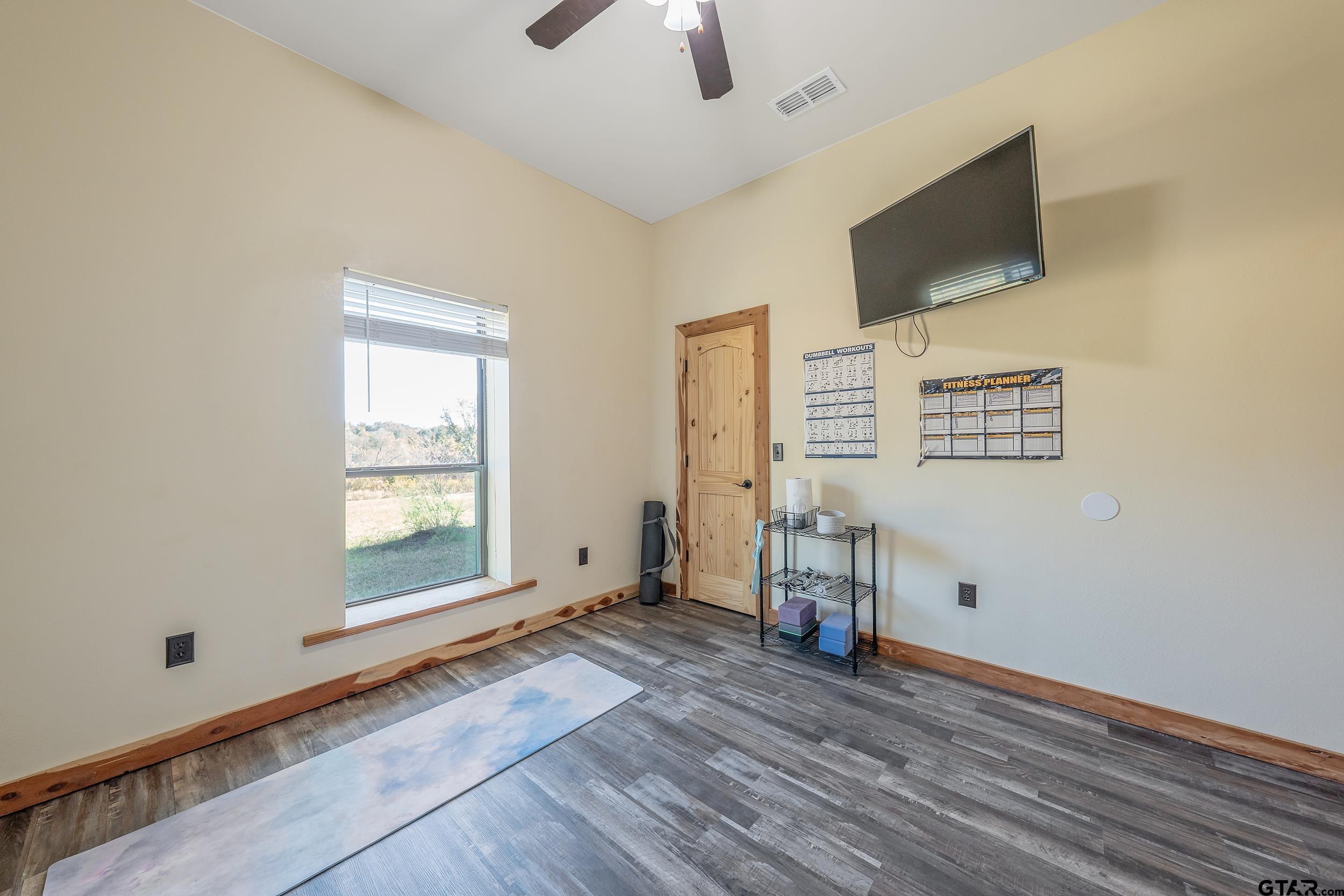2600 Van Meter Rd