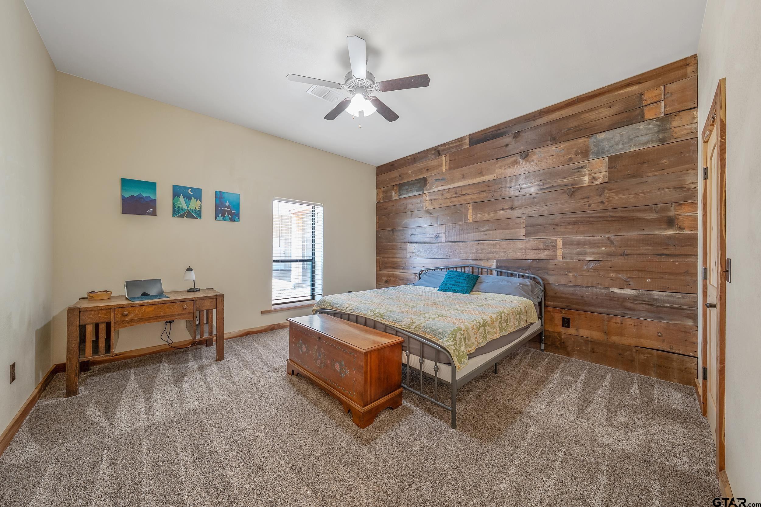 2600 Van Meter Rd