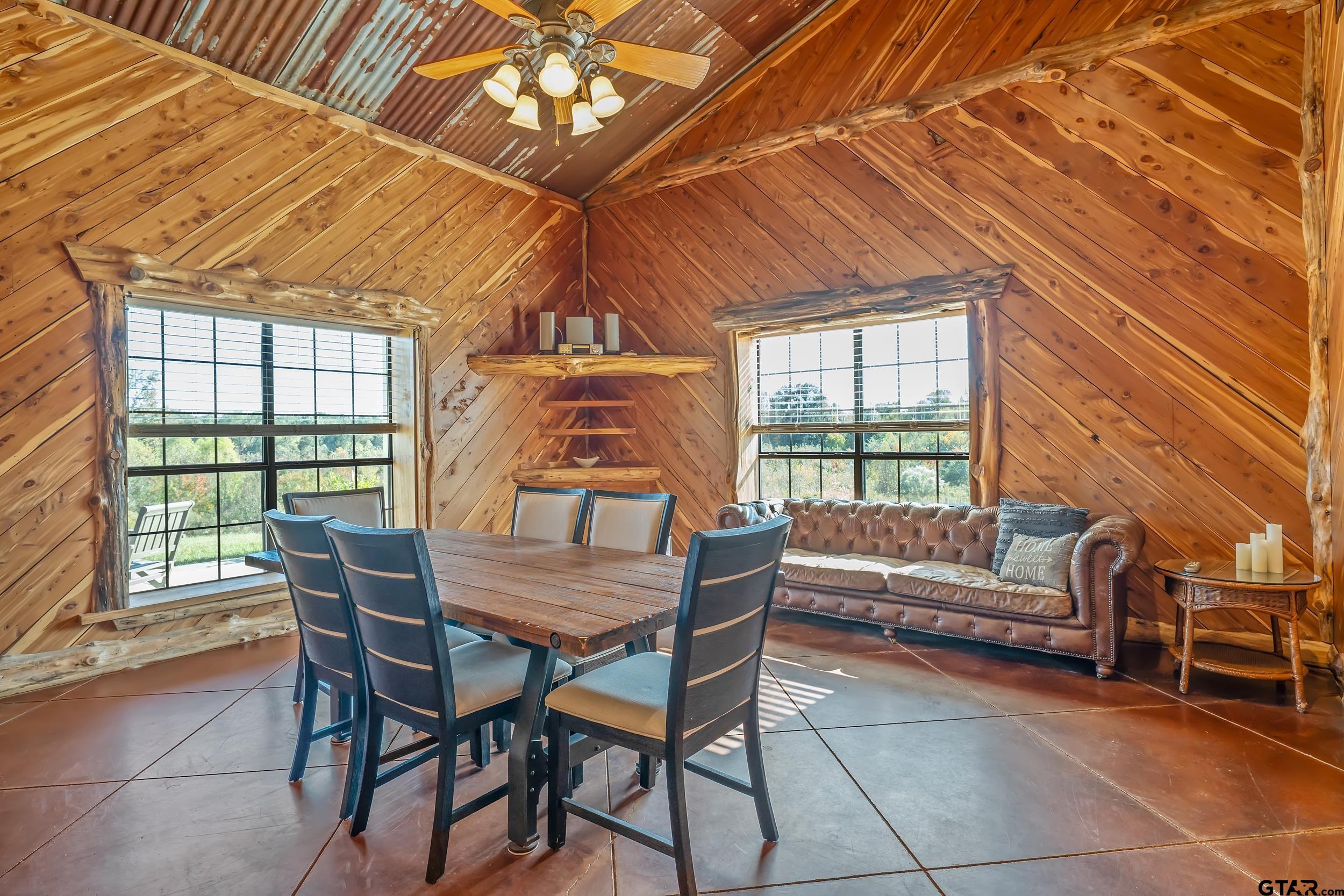 2600 Van Meter Rd