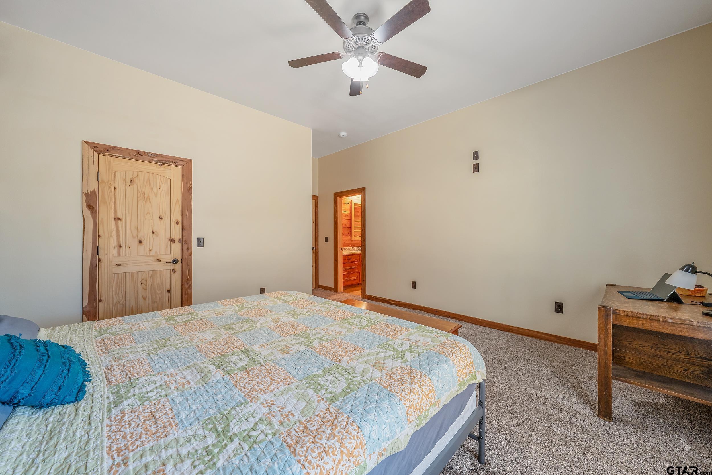 2600 Van Meter Rd