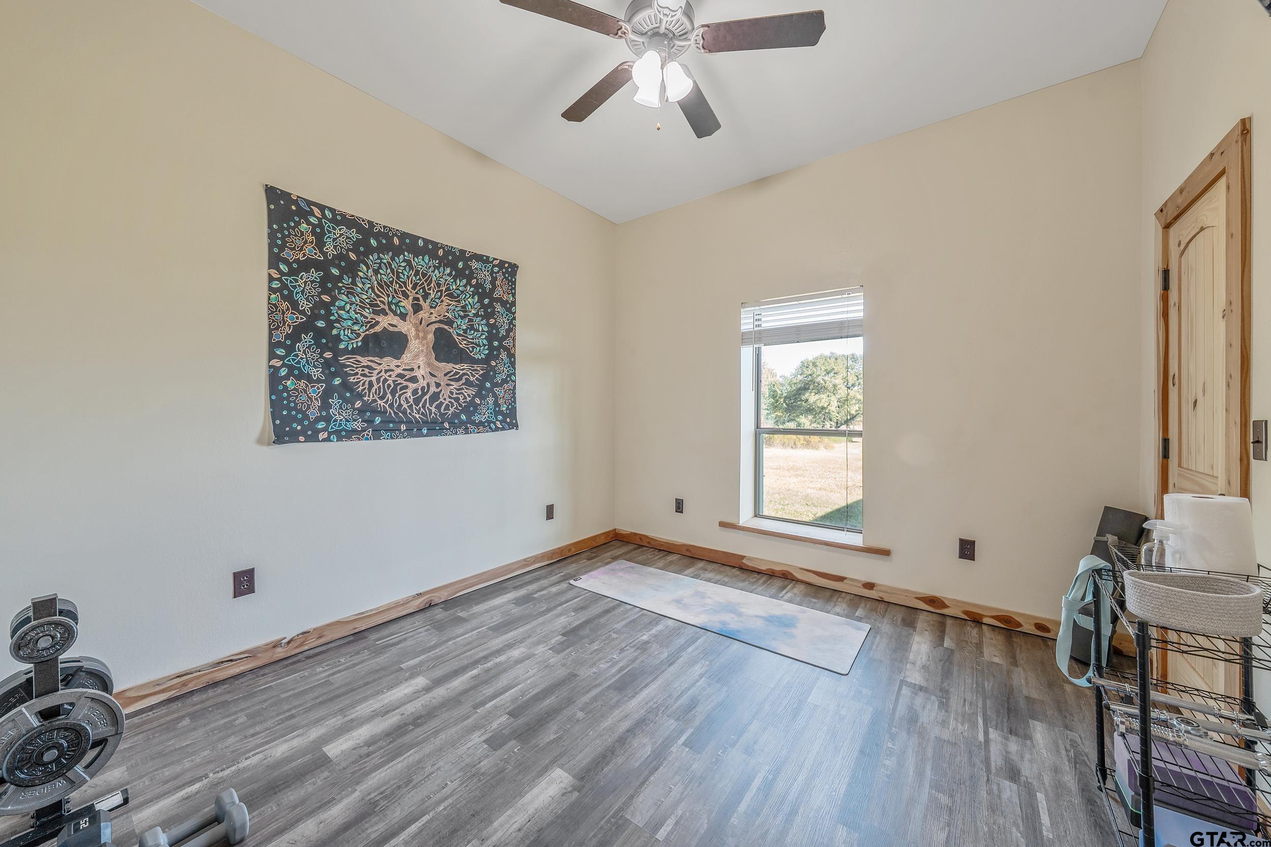 2600 Van Meter Rd