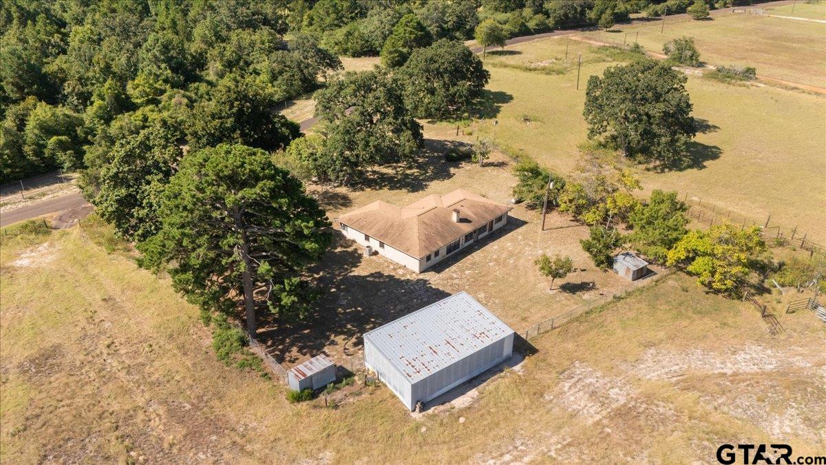 1000 AN County Road 1208