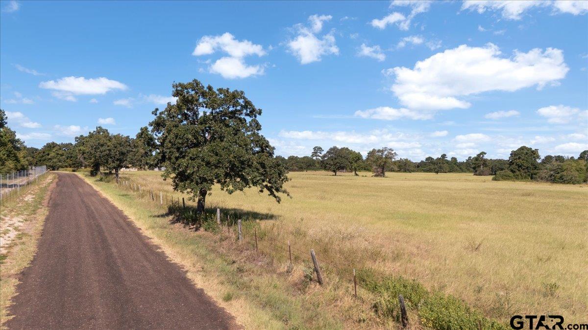 1000 AN County Road 1208