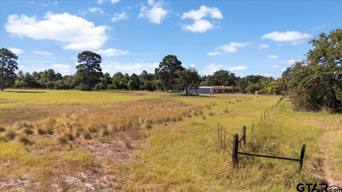 1000 AN County Road 1208