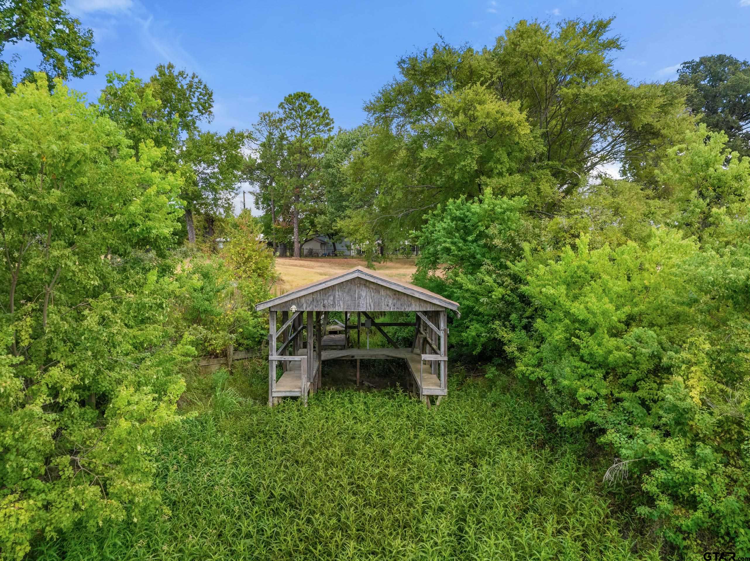 189 County Road 1886