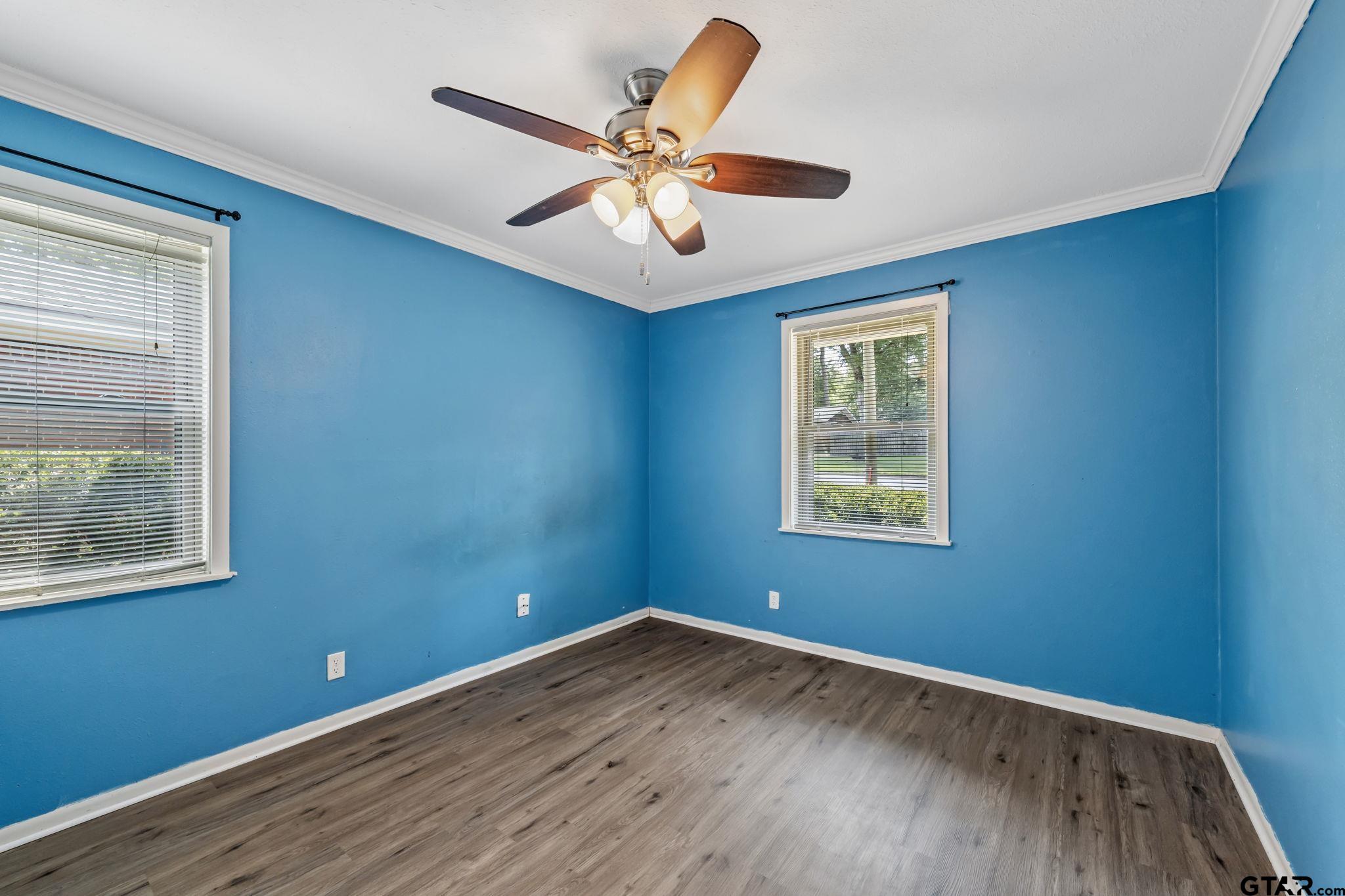 3100 Rosemary Ln