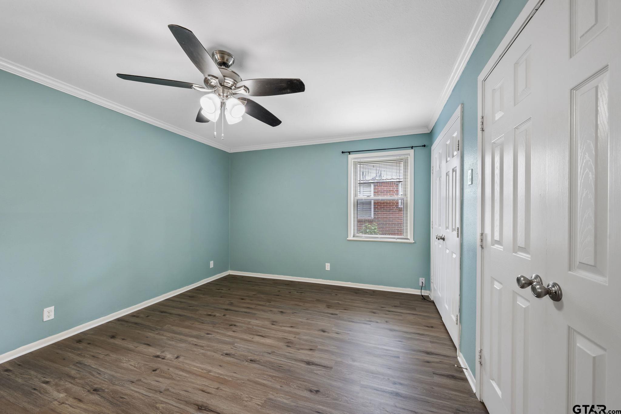 3100 Rosemary Ln