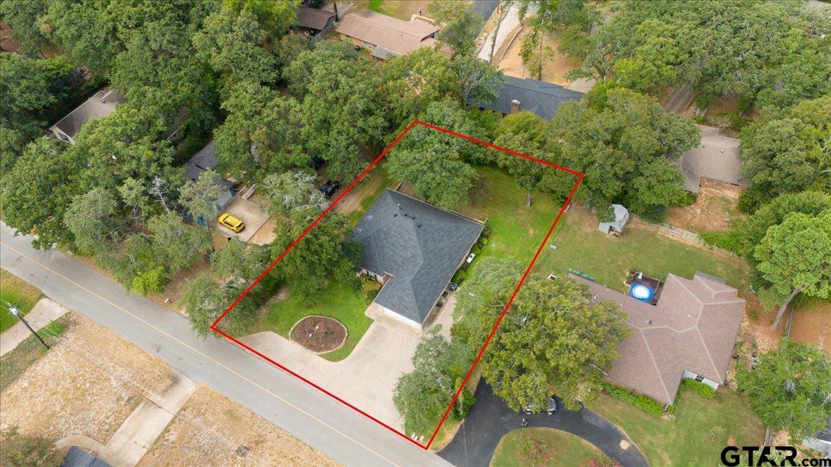 532 Dogwood Ln