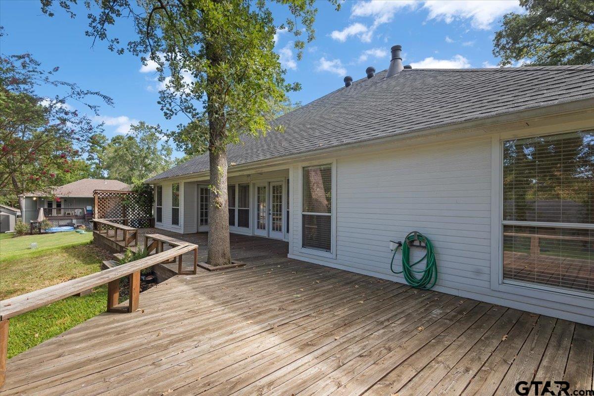 532 Dogwood Ln