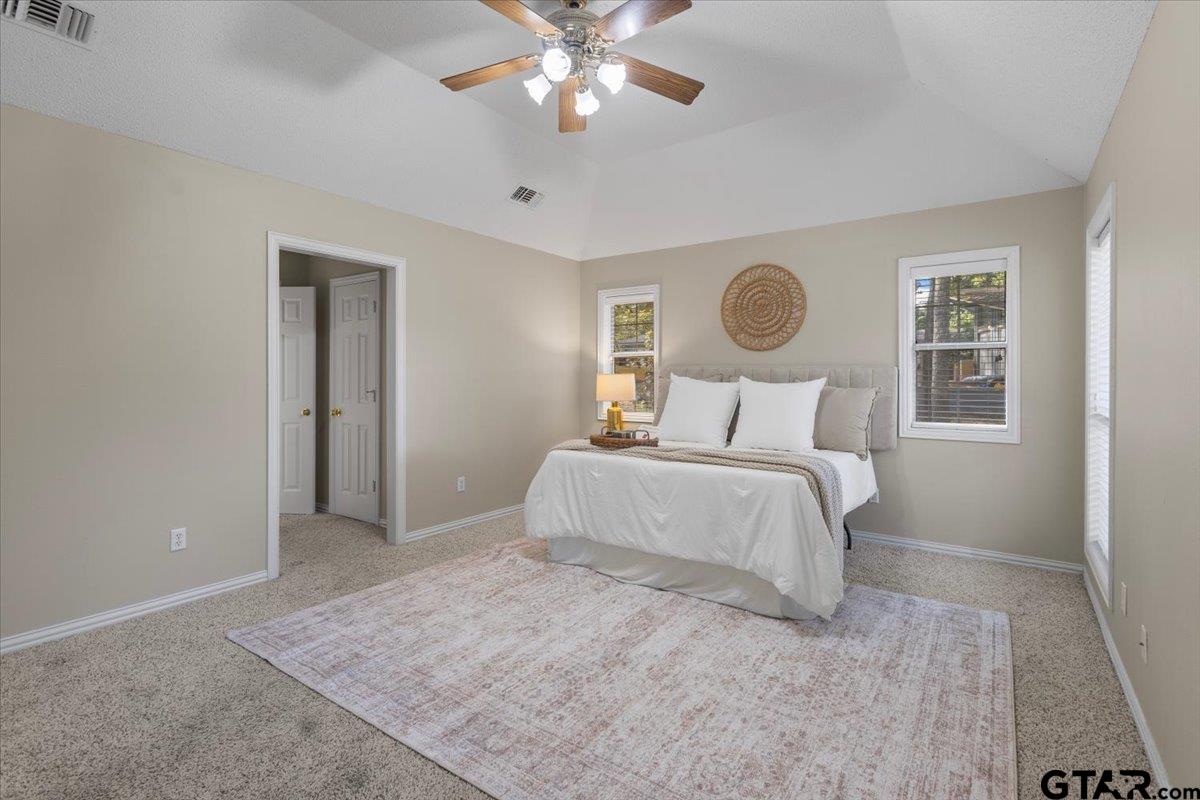 532 Dogwood Ln