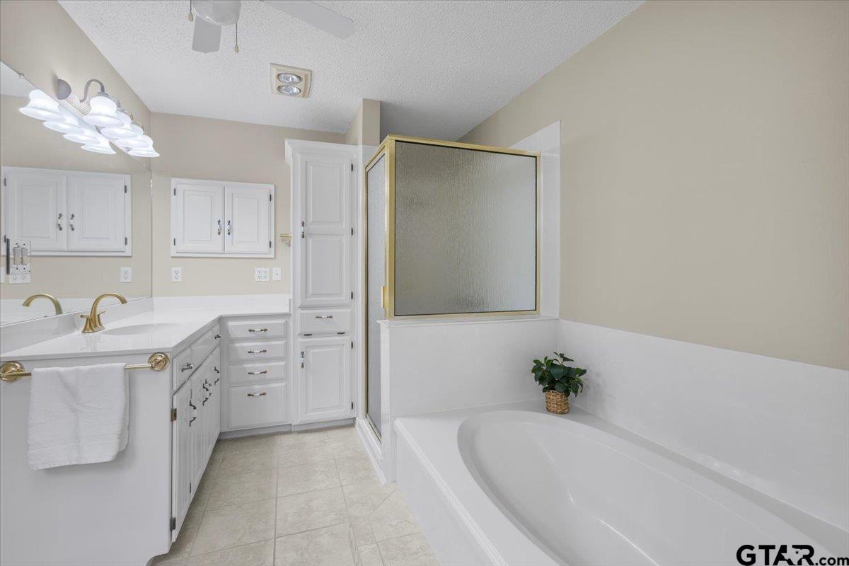 532 Dogwood Ln