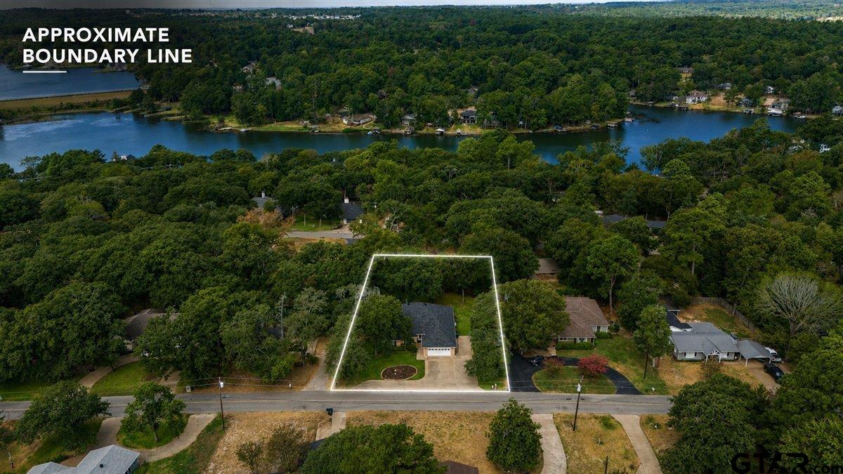 532 Dogwood Ln
