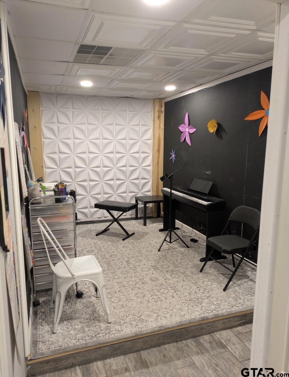 208 N Fredonia St.