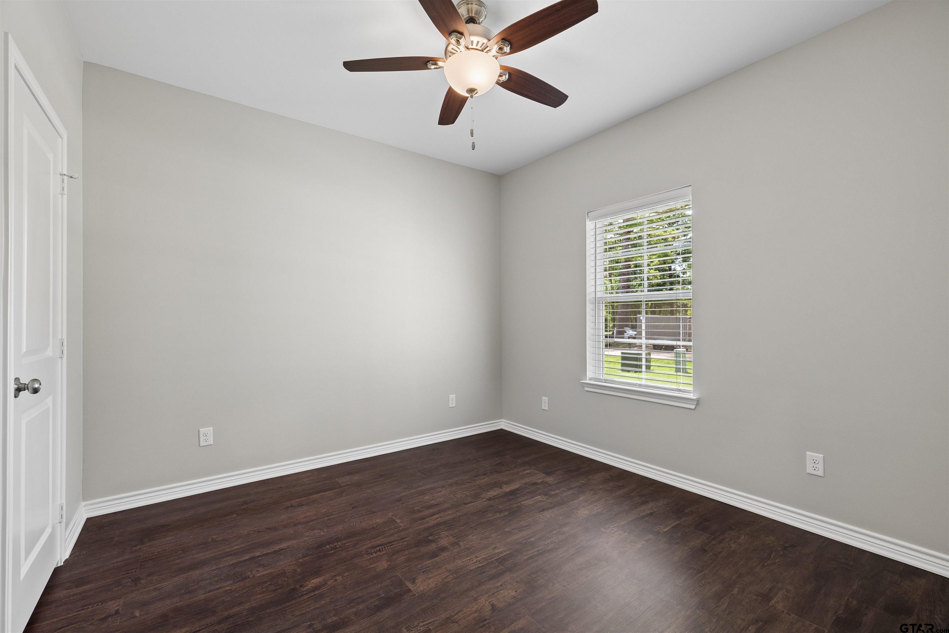12117 Pinecrest Dr