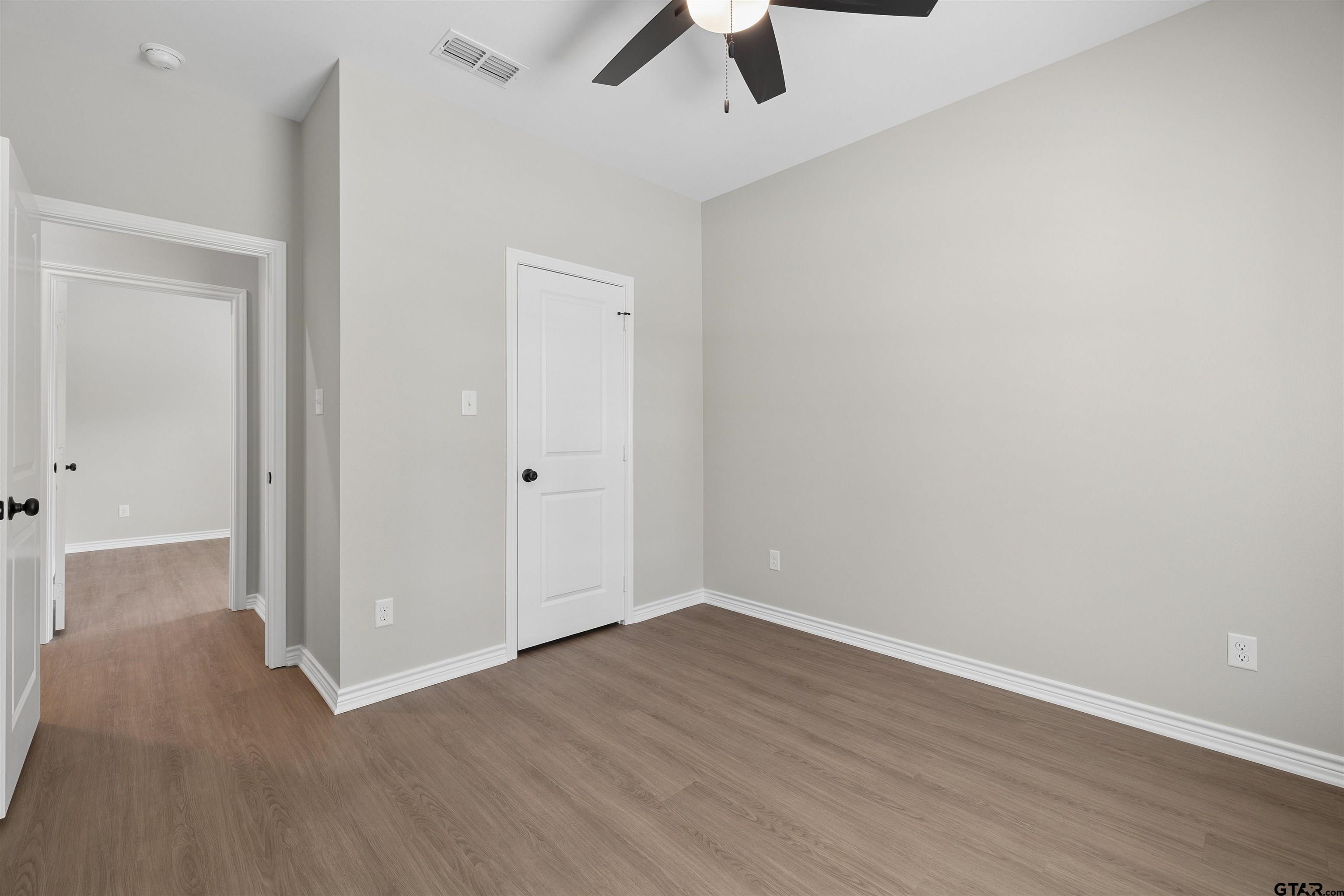 12137 Pinecrest Dr
