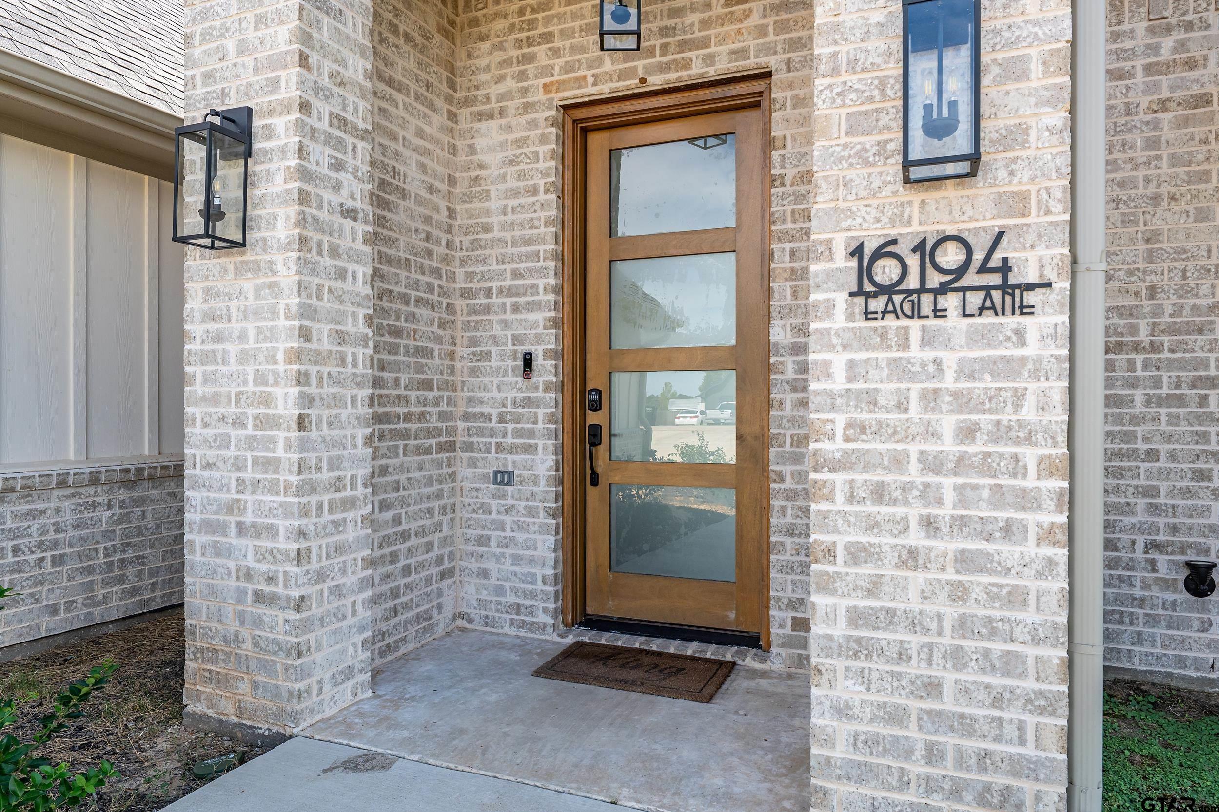 16194 Eagle Lane