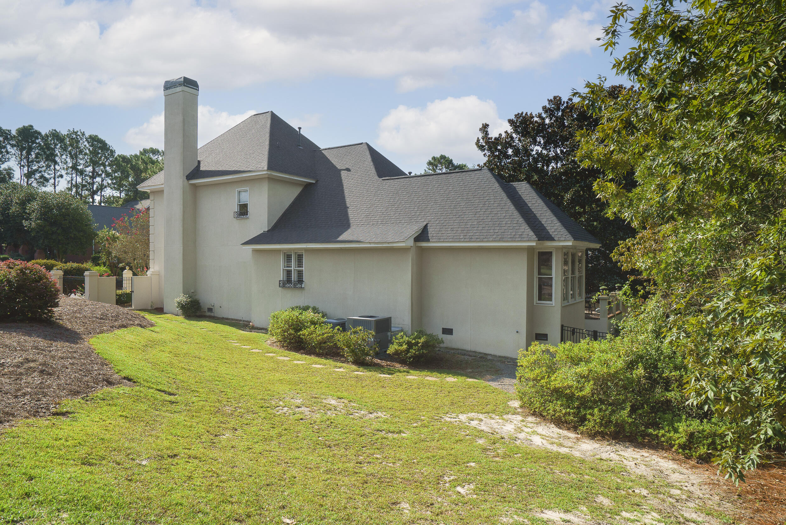116 Charles Towne Place