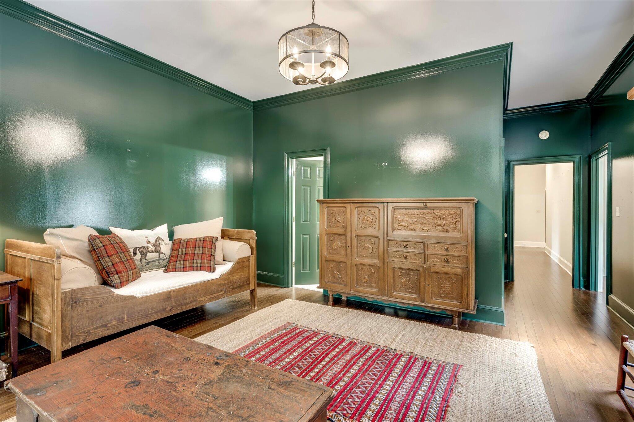 116 Charles Towne Place