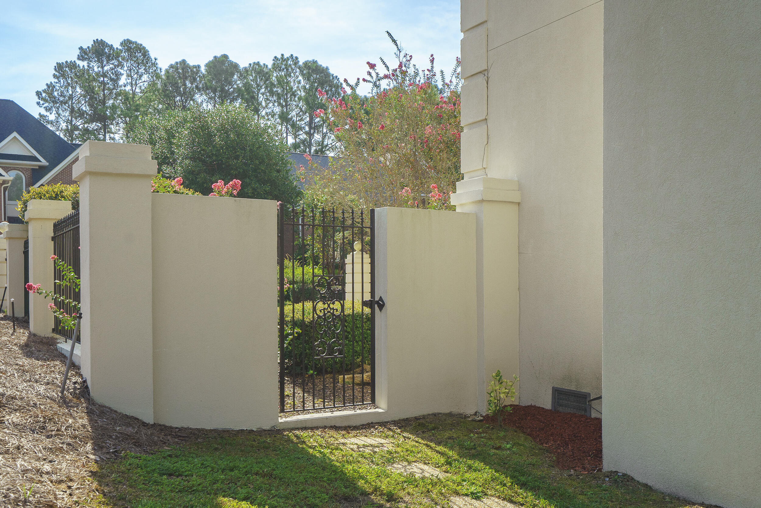 116 Charles Towne Place