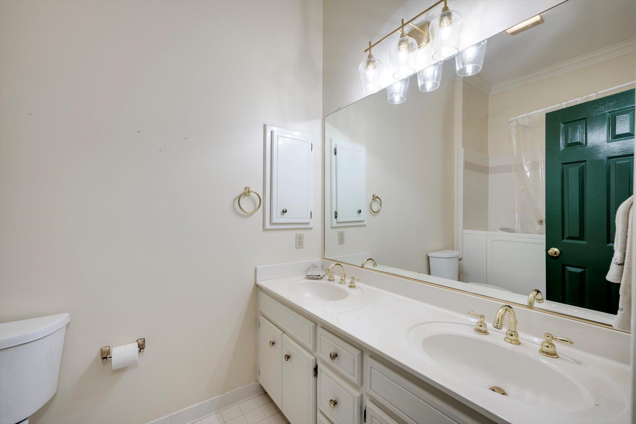 116 Charles Towne Place