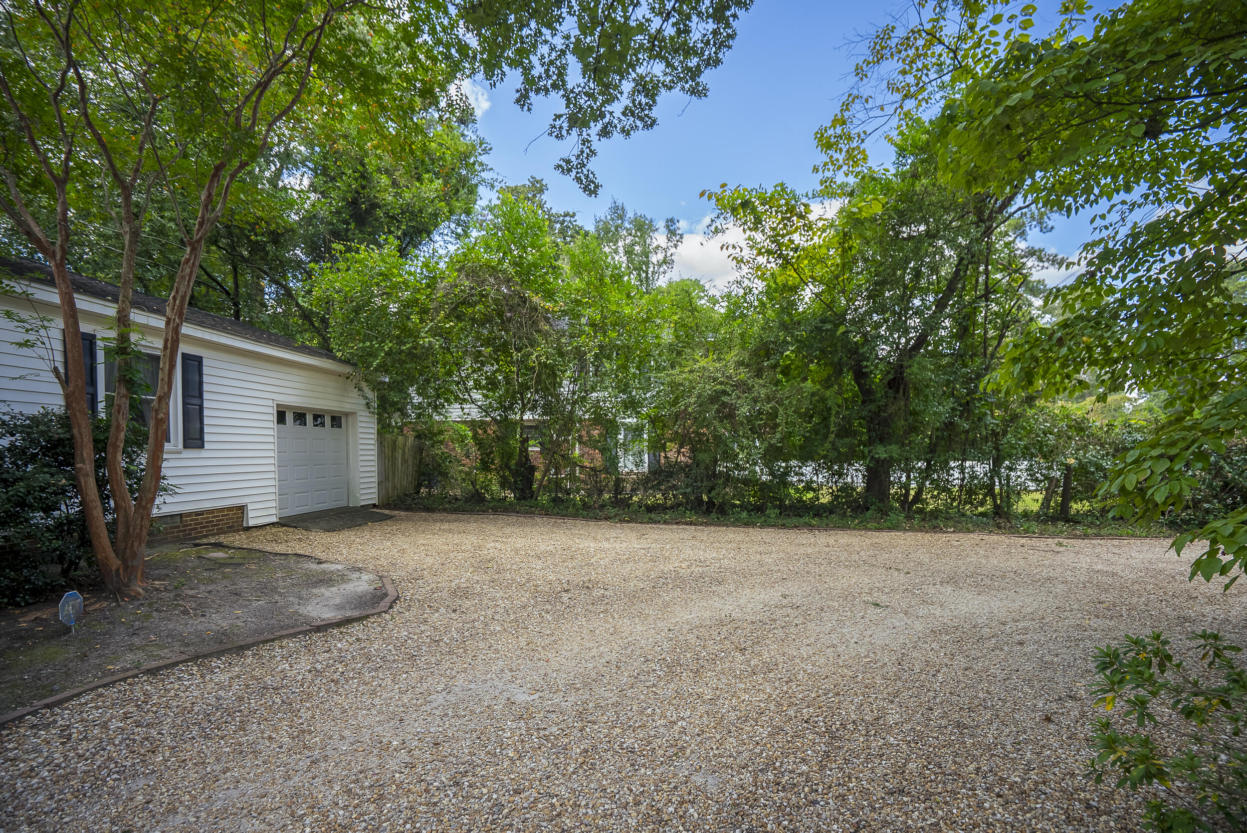 199 Hickory Road