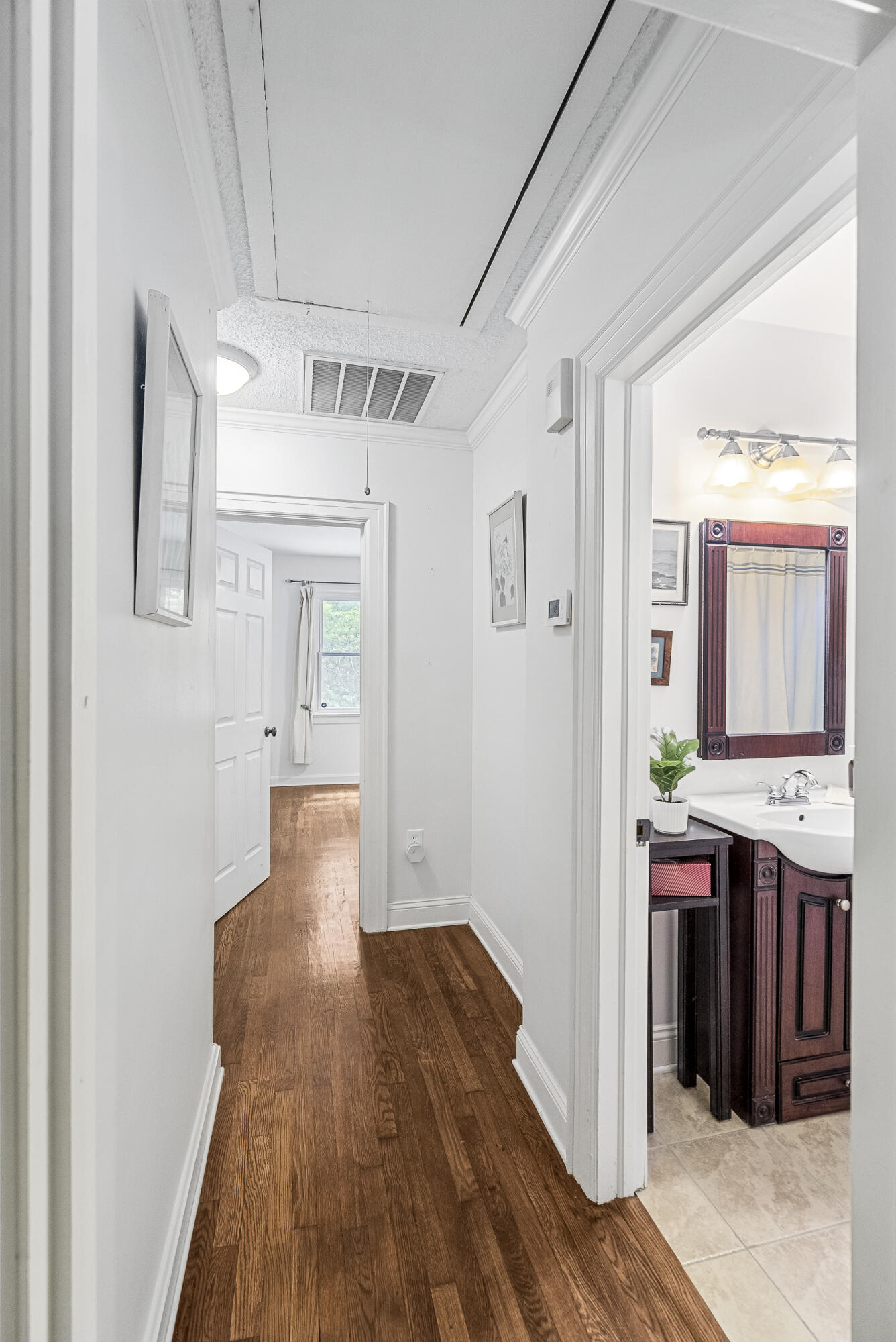 199 Hickory Road