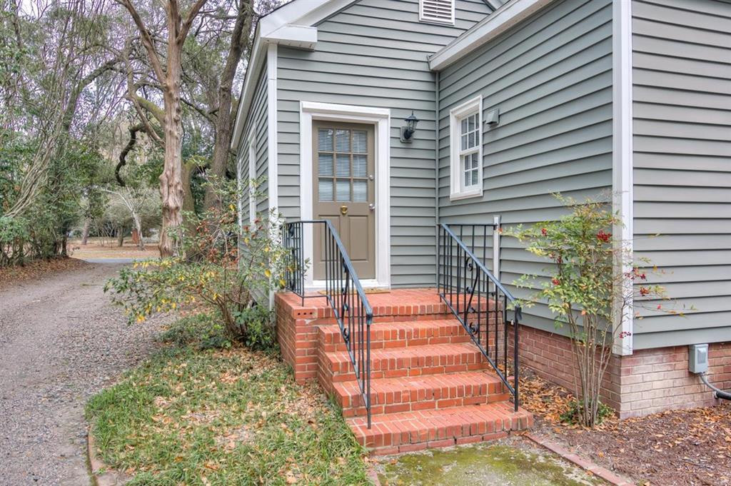 105 Florence Street, 103