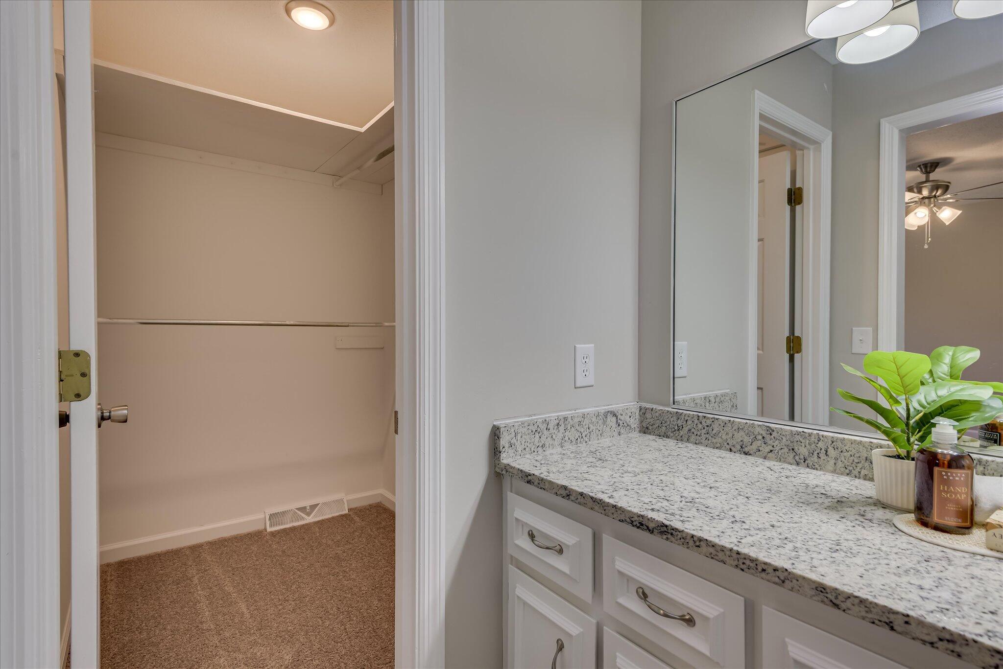 325 Longleaf Court