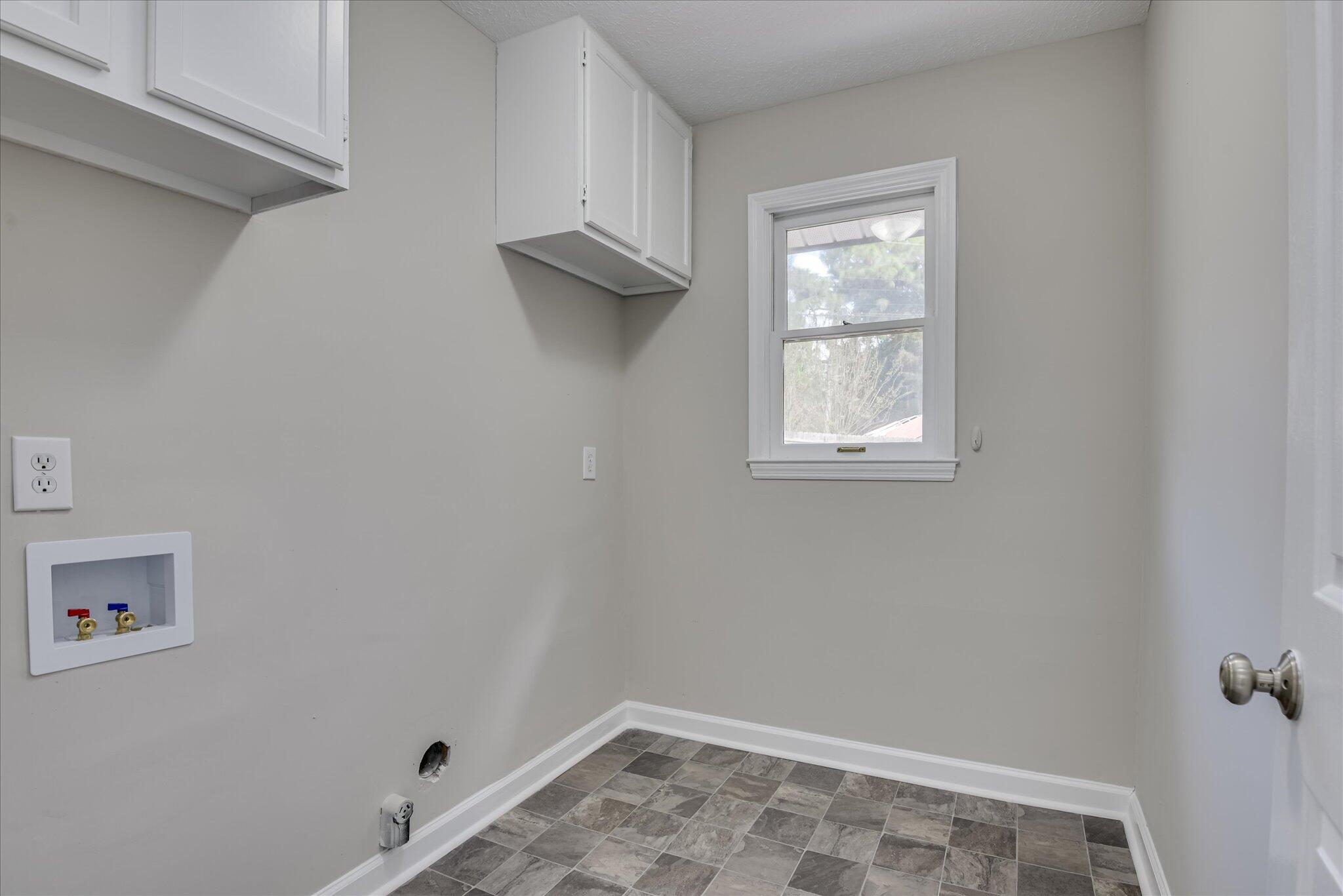 325 Longleaf Court