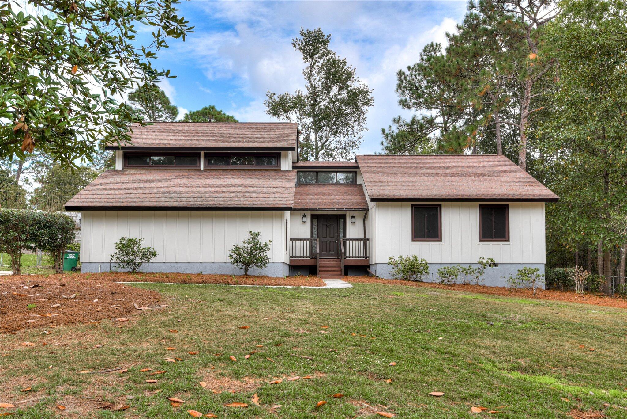 325 Longleaf Court
