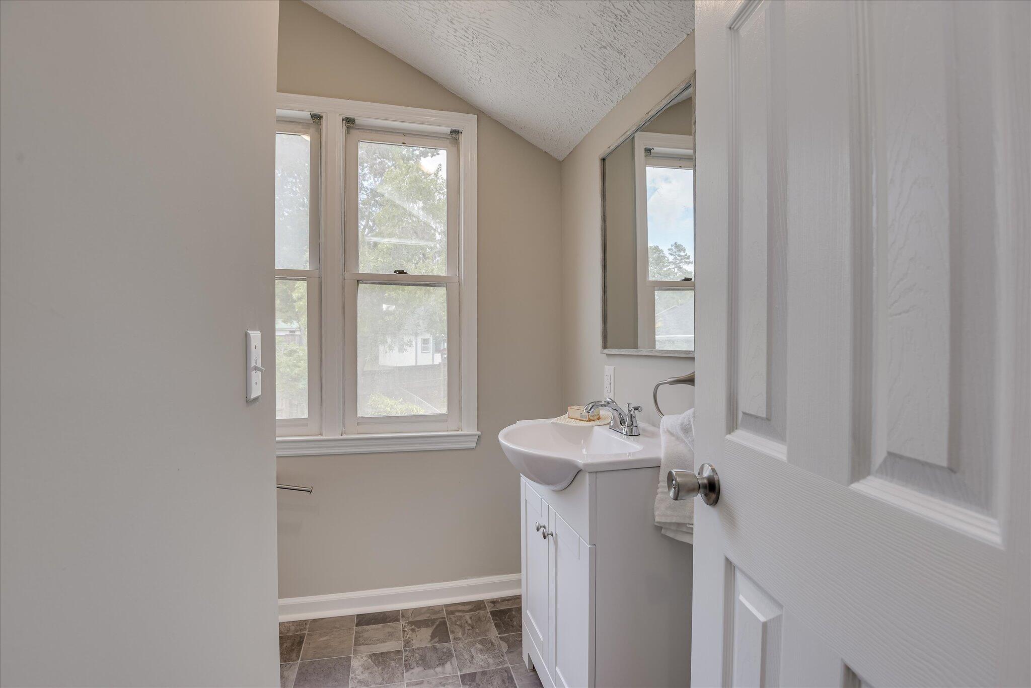 325 Longleaf Court