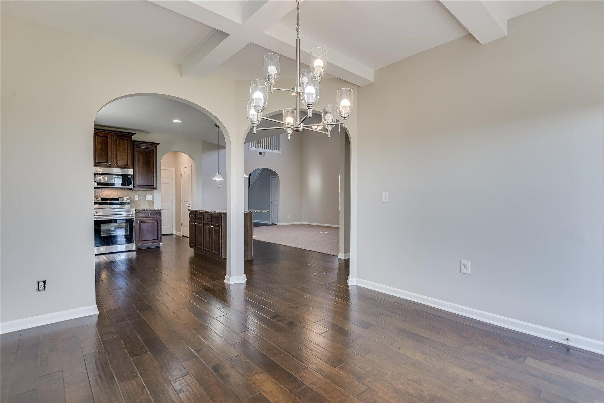 200 Pendulum Ridge, Graniteville