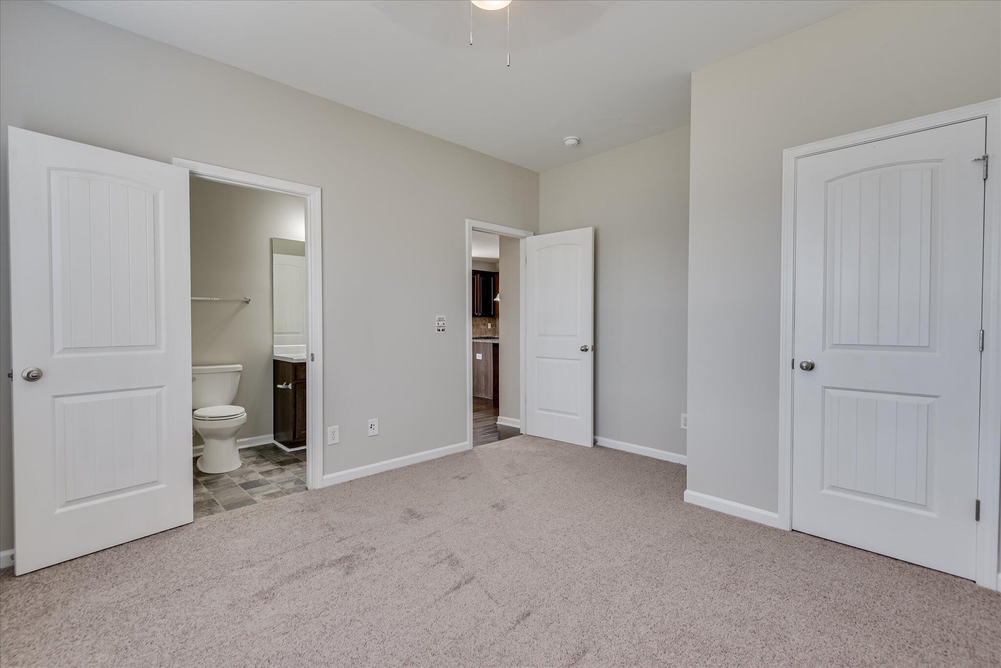 200 Pendulum Ridge, Graniteville