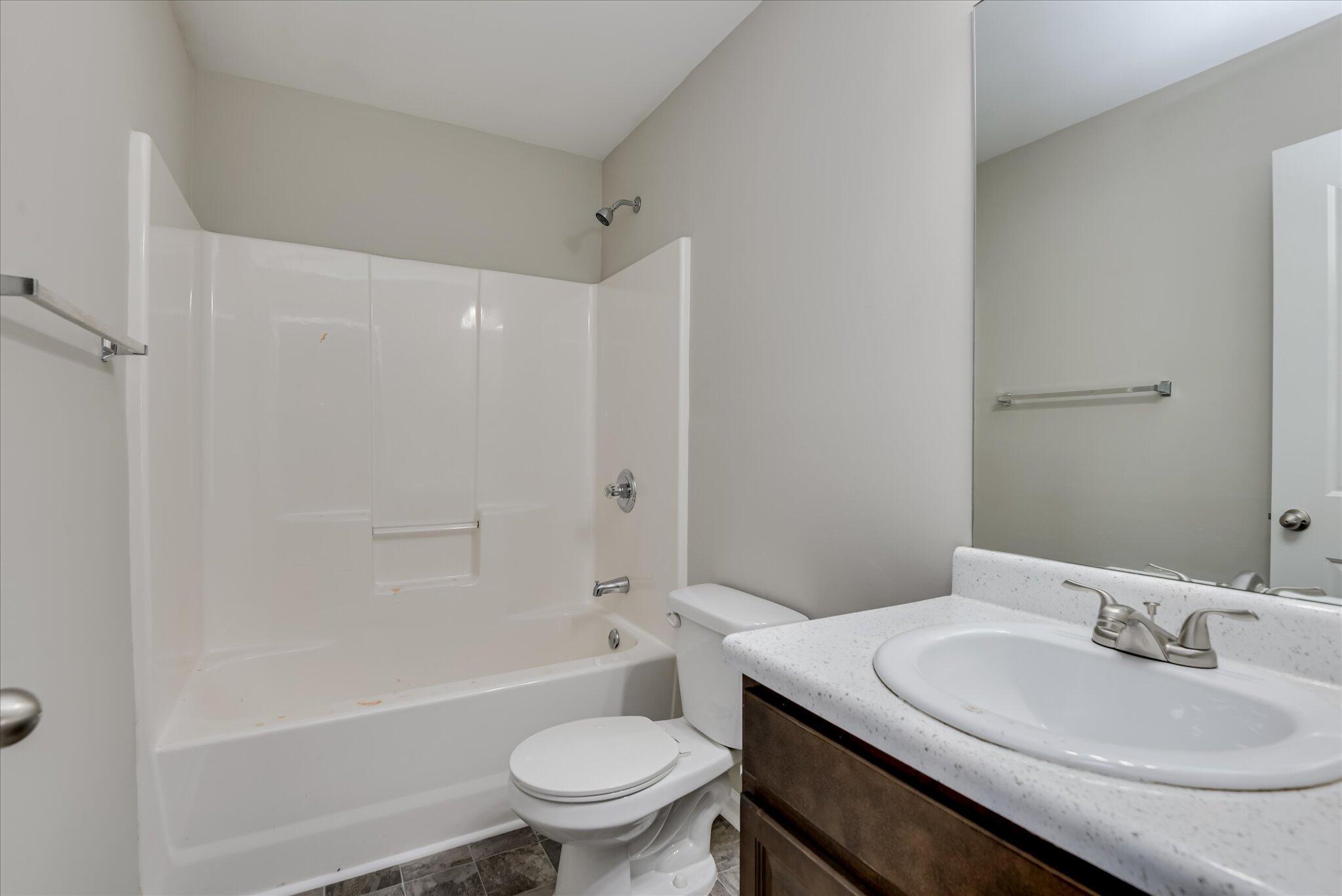 200 Pendulum Ridge, Graniteville