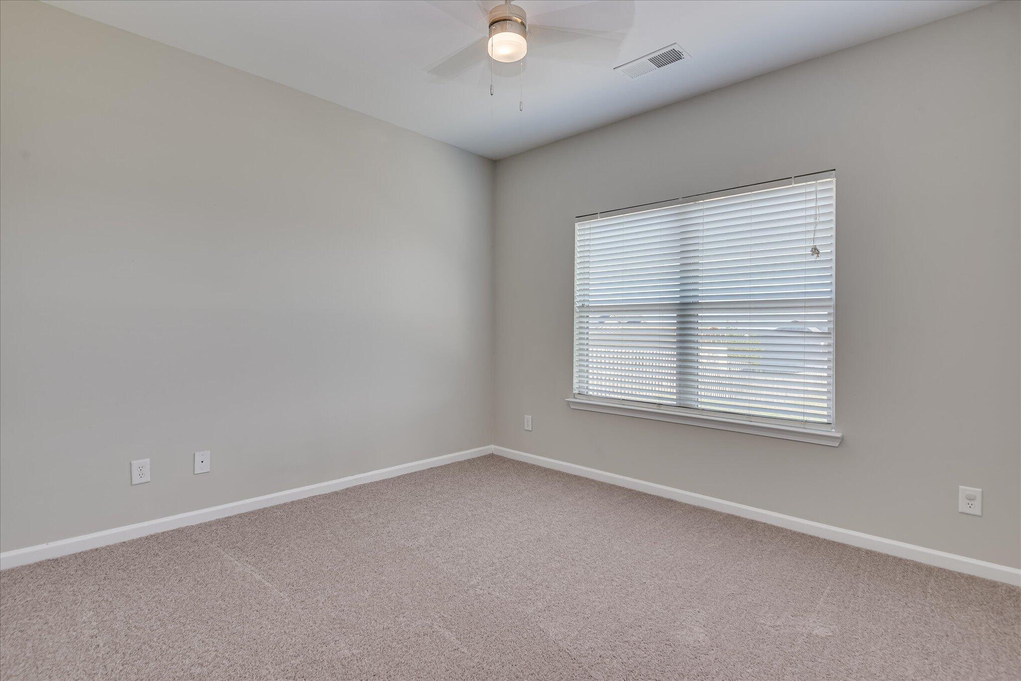 200 Pendulum Ridge, Graniteville