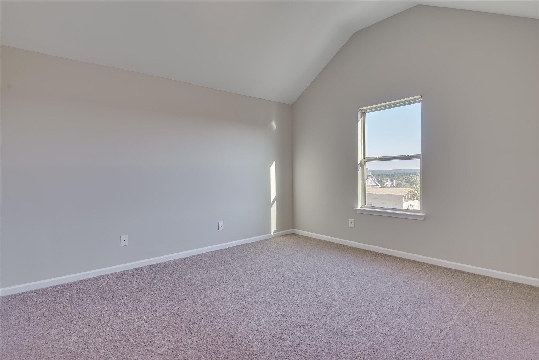 200 Pendulum Ridge, Graniteville