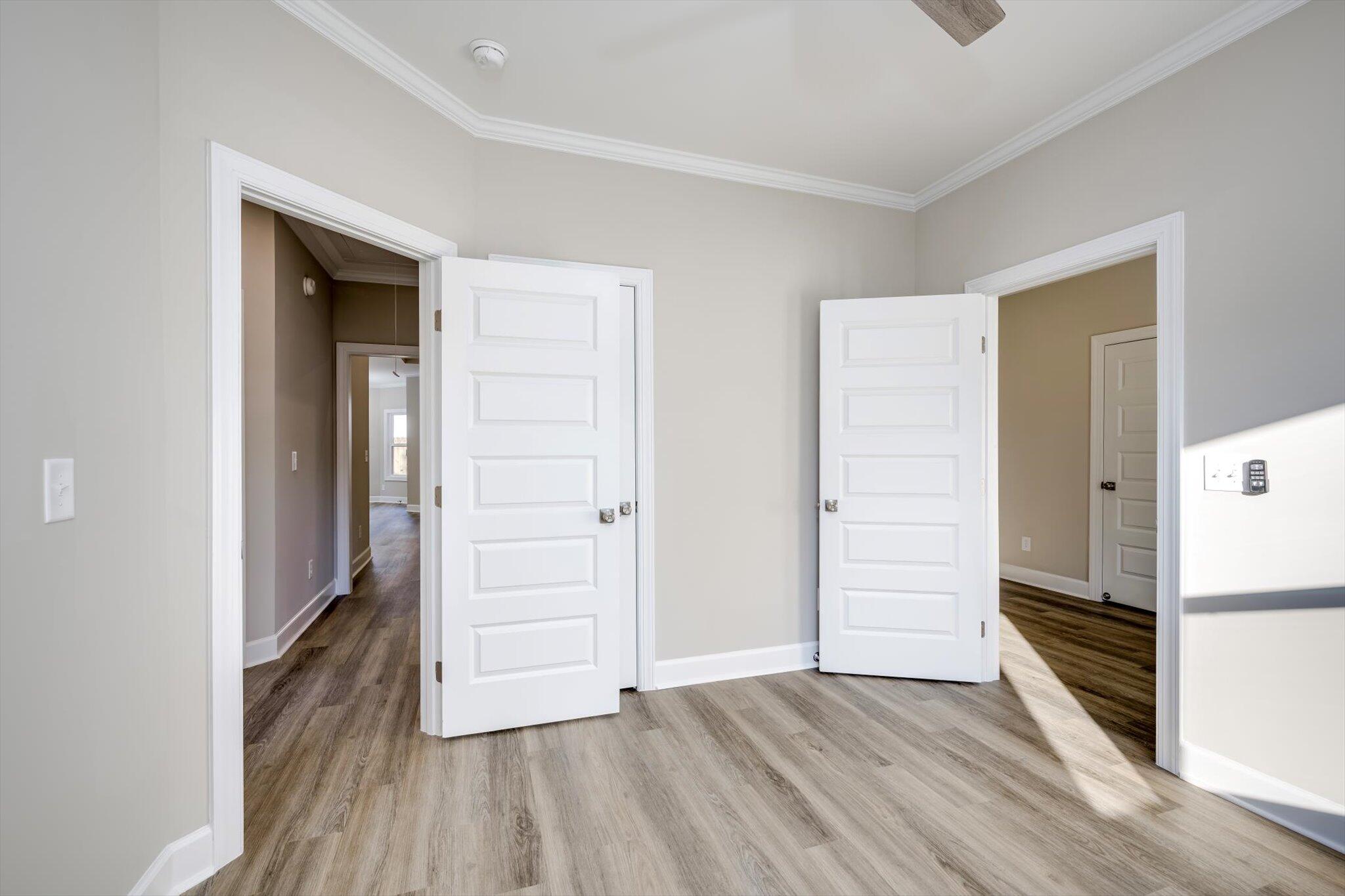 206 Edgefield Avenue NE