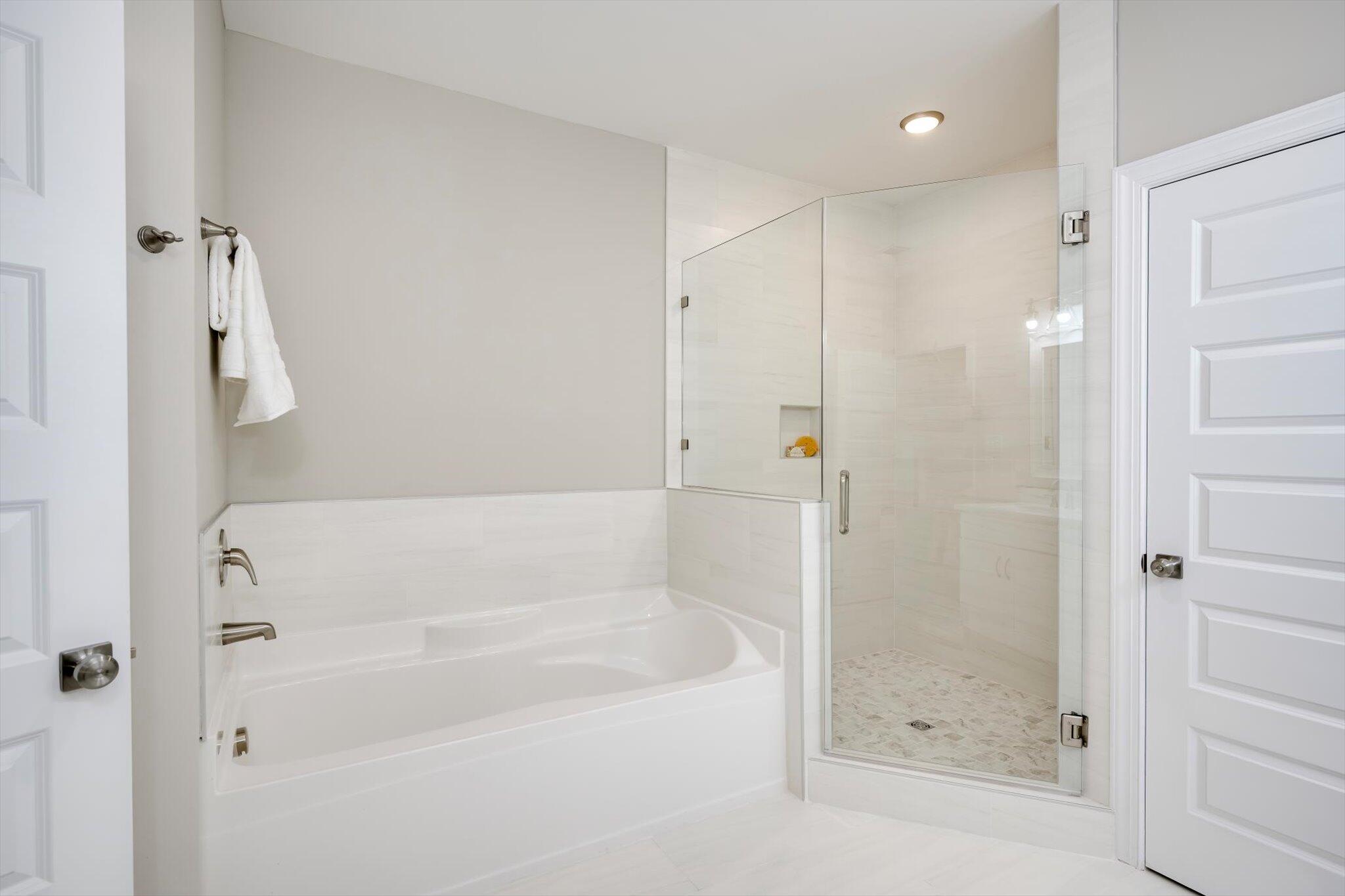 206 Edgefield Avenue NE