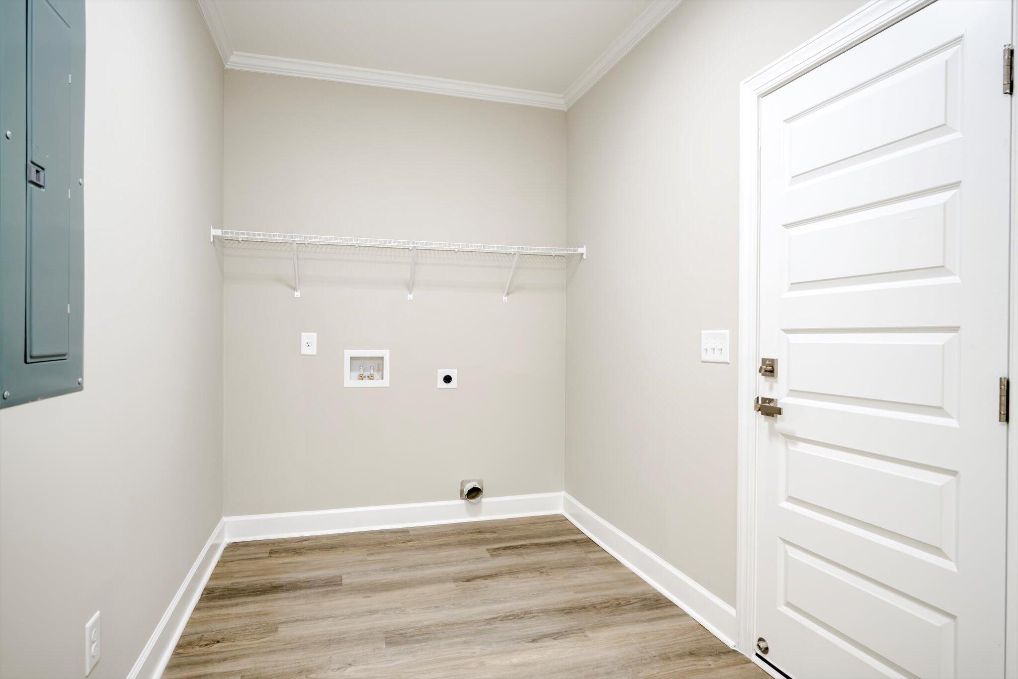 206 Edgefield Avenue NE