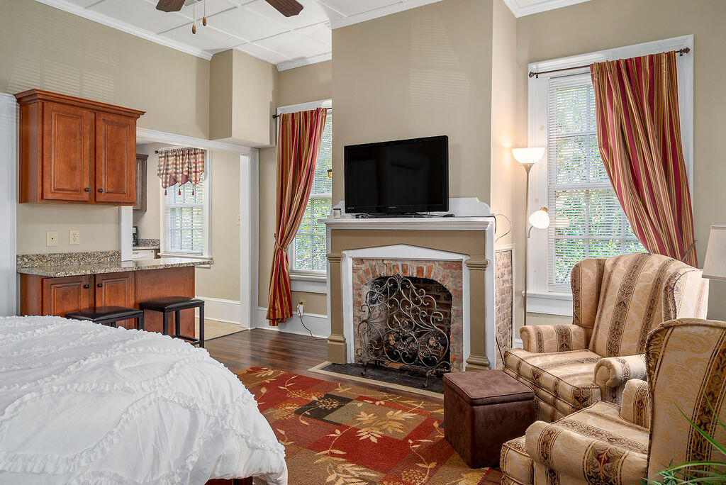 105 Florence Street SW