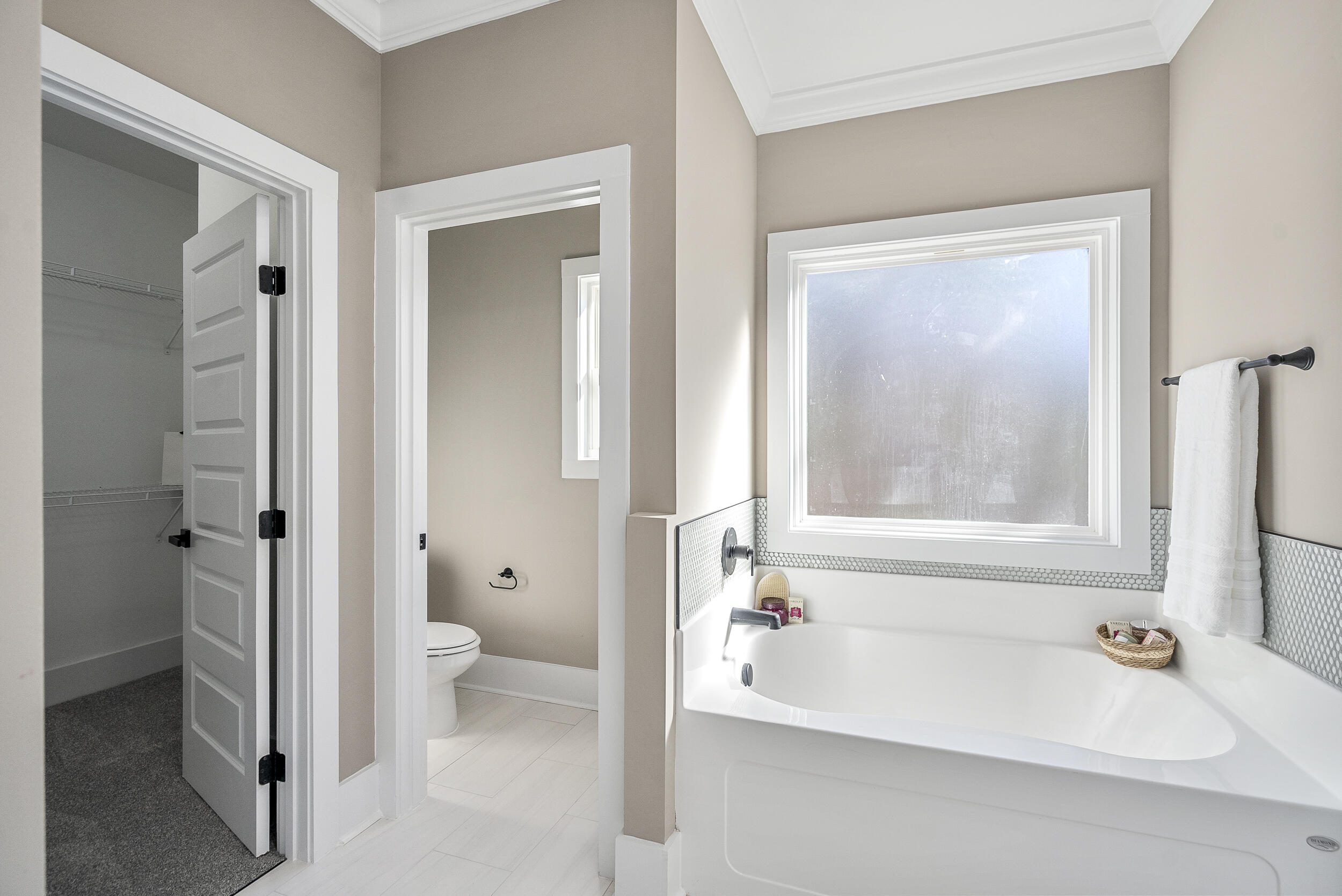 126 English Oak Lane