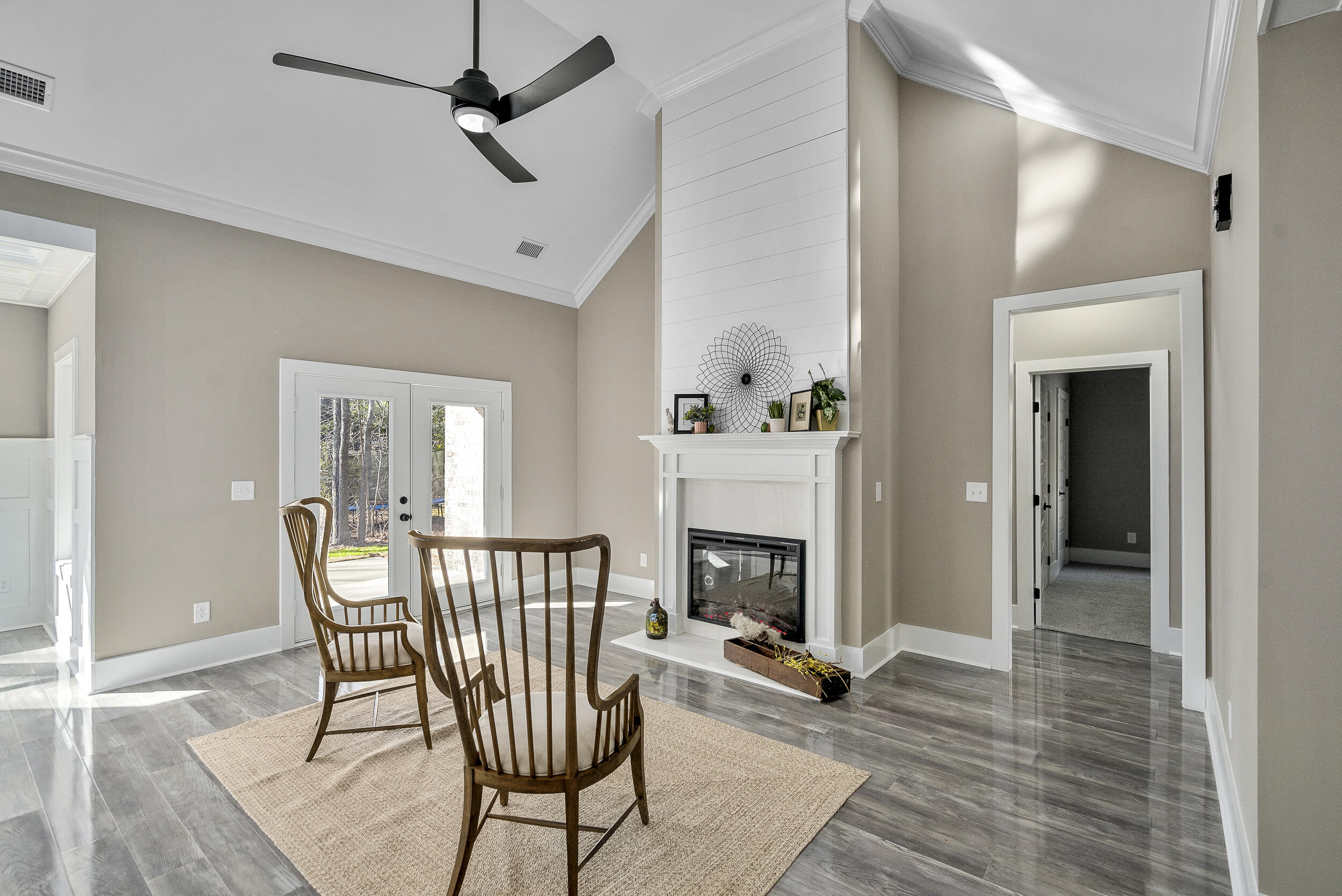 126 English Oak Lane