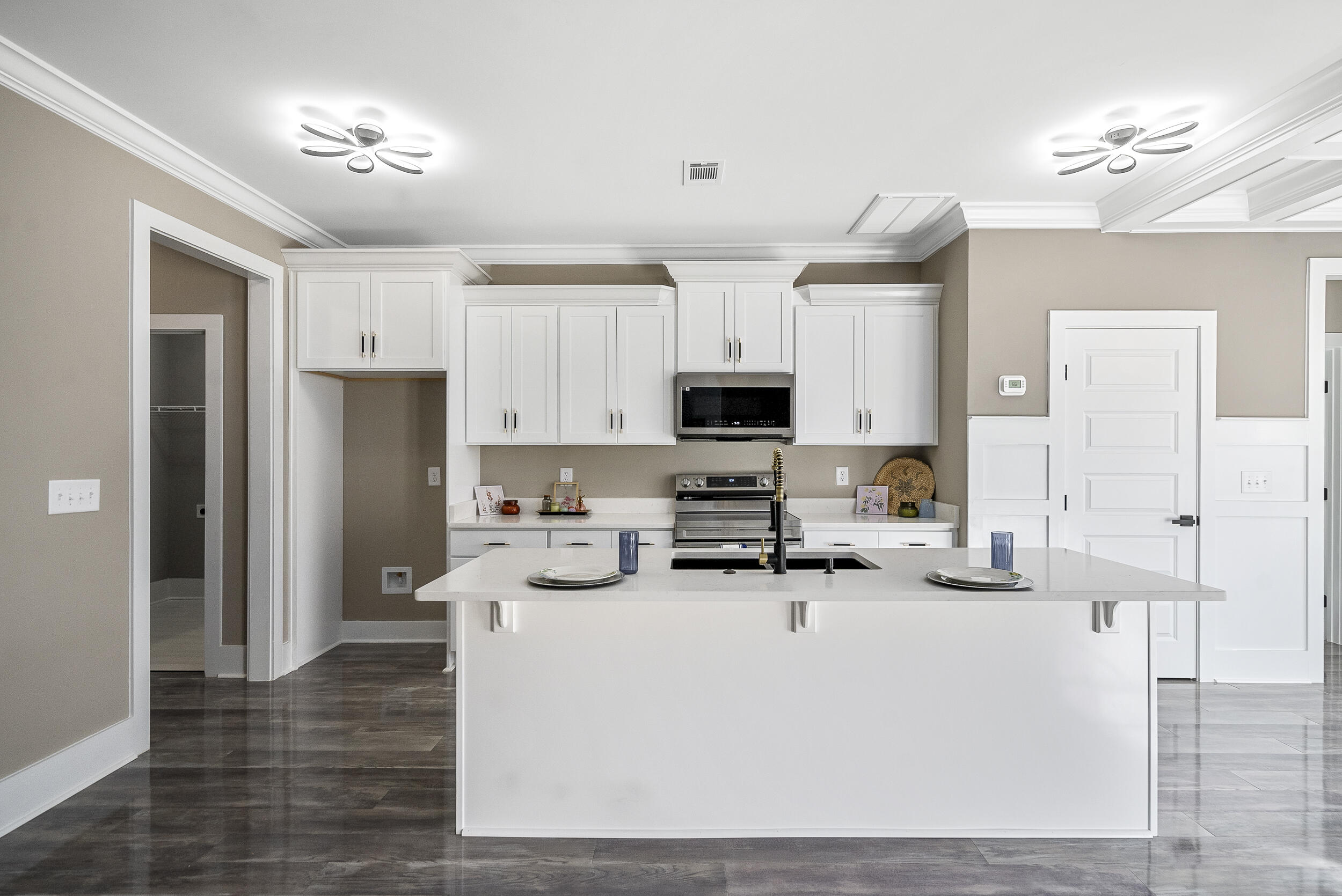 126 English Oak Lane