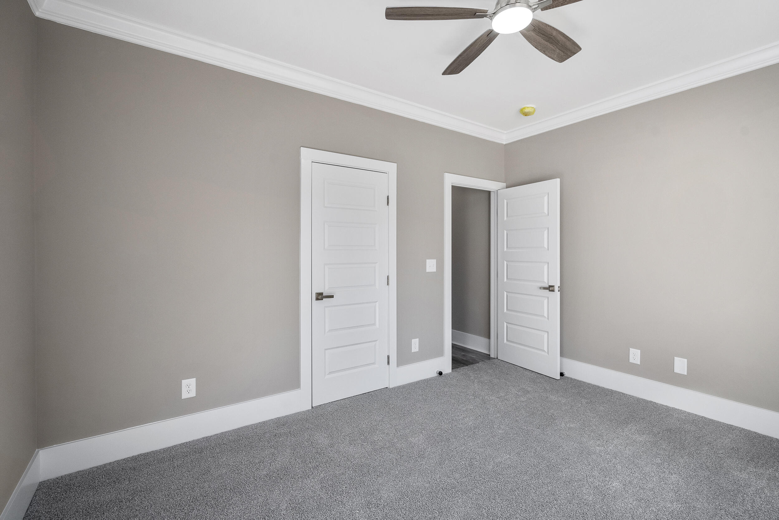 127 English Oak Lane