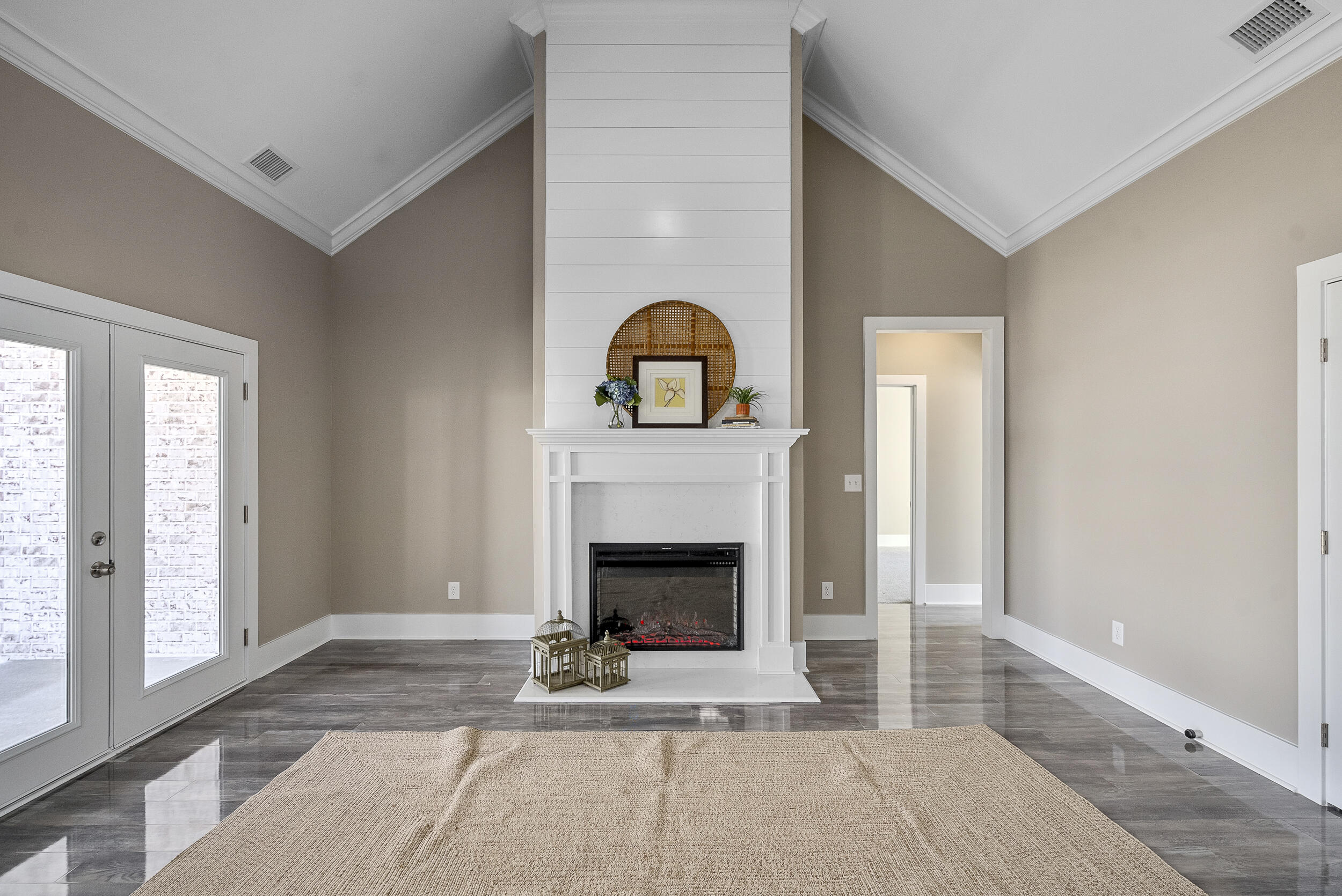 127 English Oak Lane