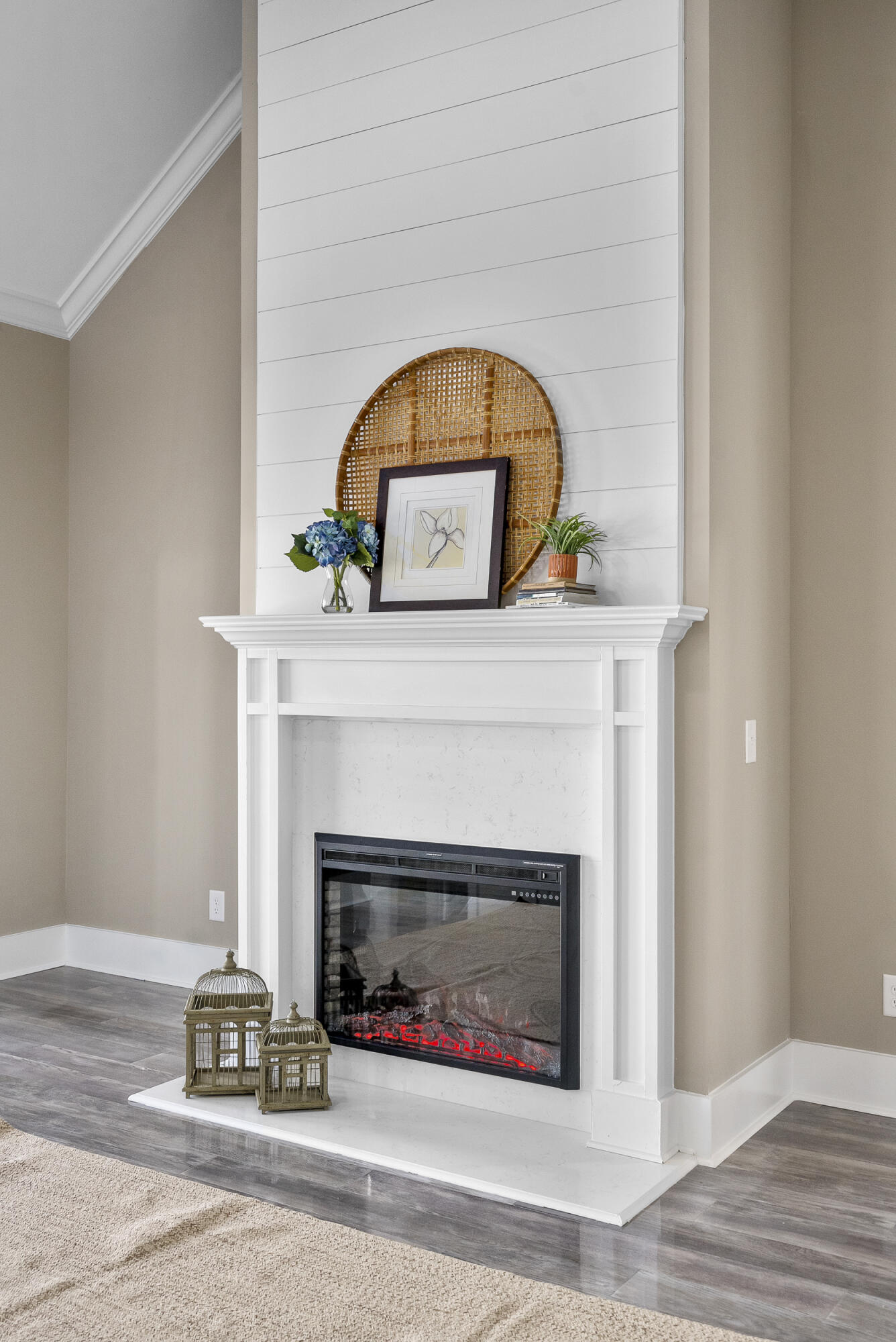 127 English Oak Lane