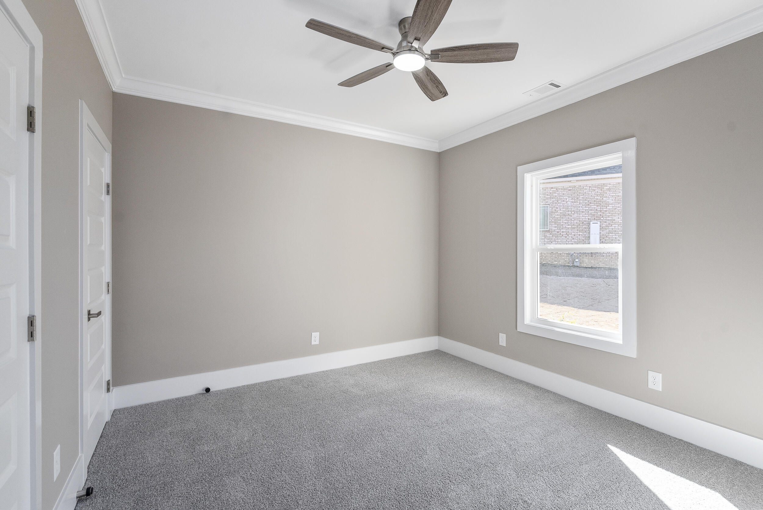 127 English Oak Lane