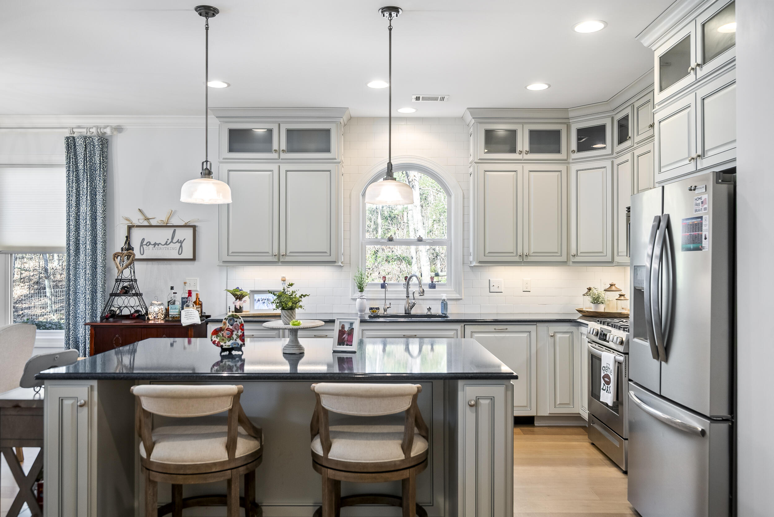 136 Pinyon Pine Loop