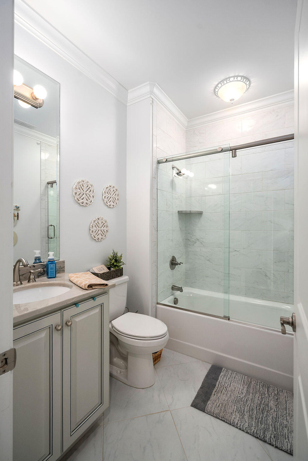 136 Pinyon Pine Loop